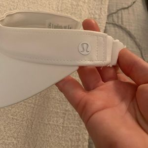 Lululemon fast pace visor